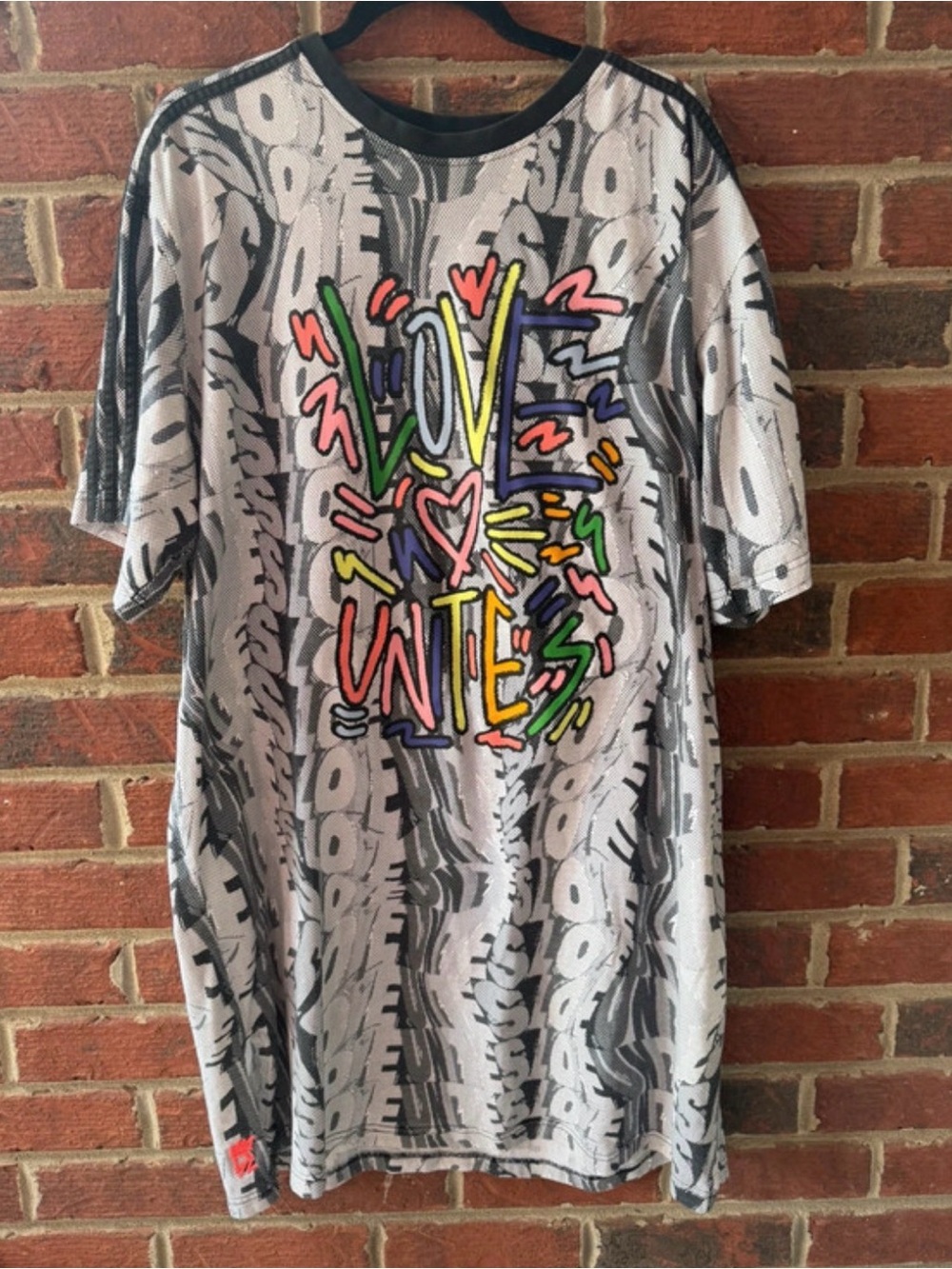 Adidas Love Unites Doodle T-Shirt Size XL White Black